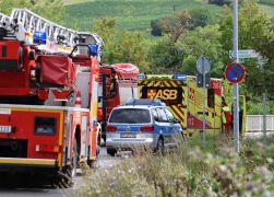 Kleidung Am Saaleufer In Jena Sorgt Fuer Rettungseinsatz 01